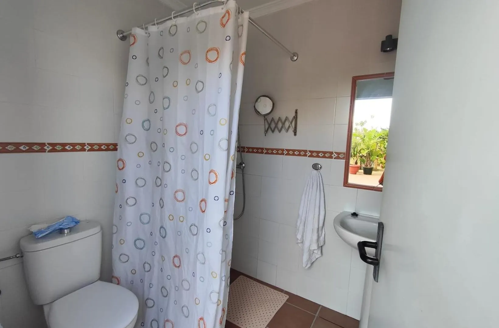 קוניל דה לה פרונטרה Encantador Chalet Con Piscina בית נופש קוניל דה לה פרונטרה